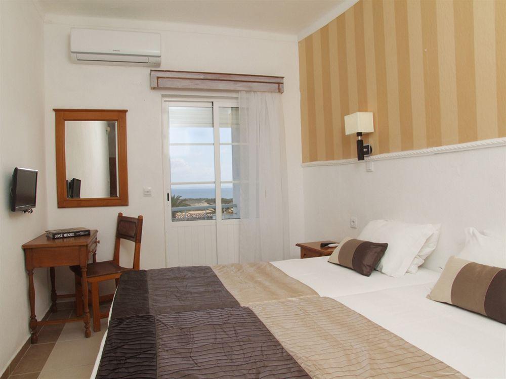 Hotel Mar Azul ลากอส ภายนอก รูปภาพ